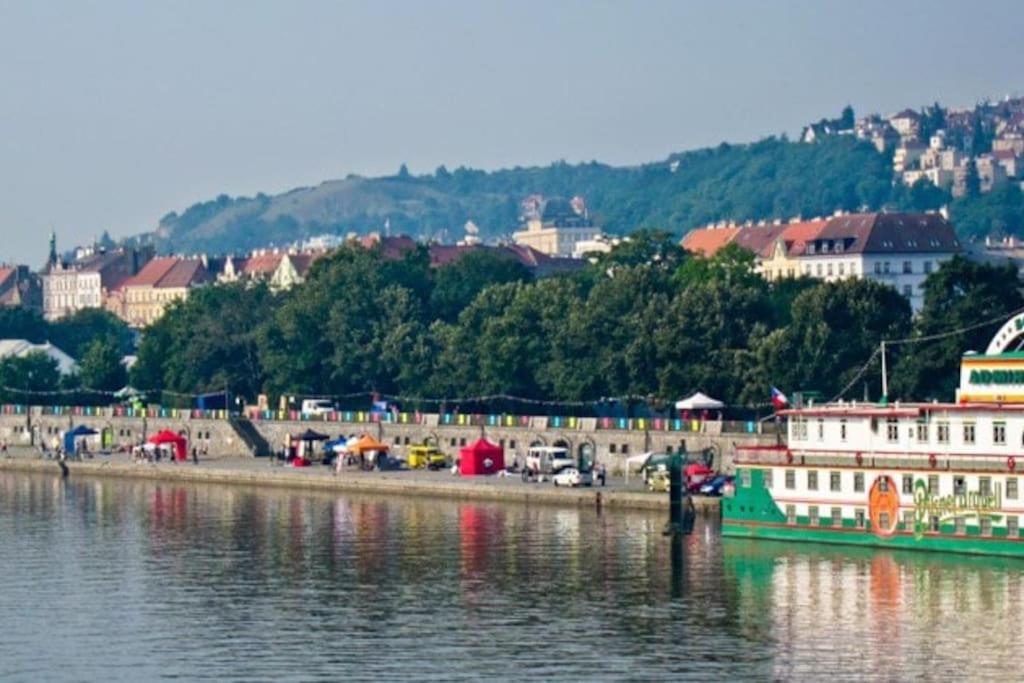 Dream City Praga Exterior foto